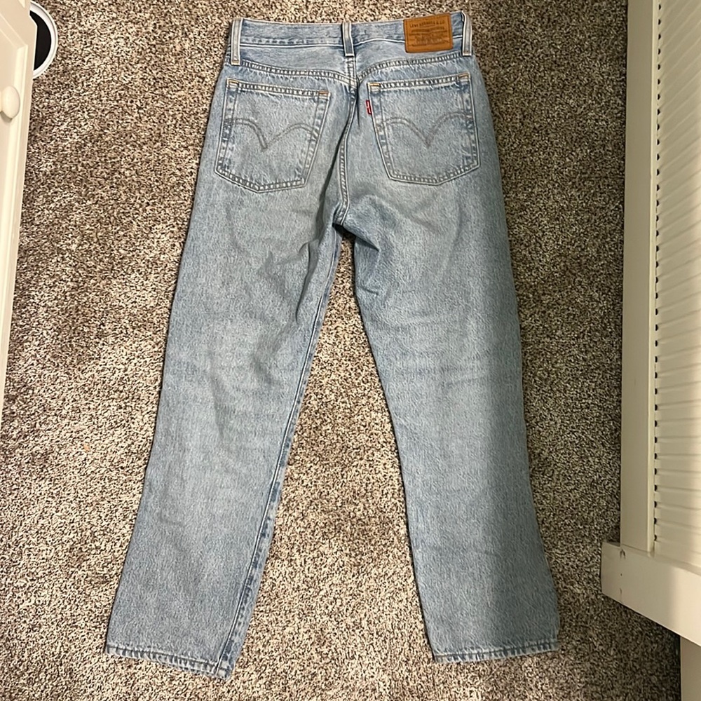 Wedgie straight Levi jeans size 25